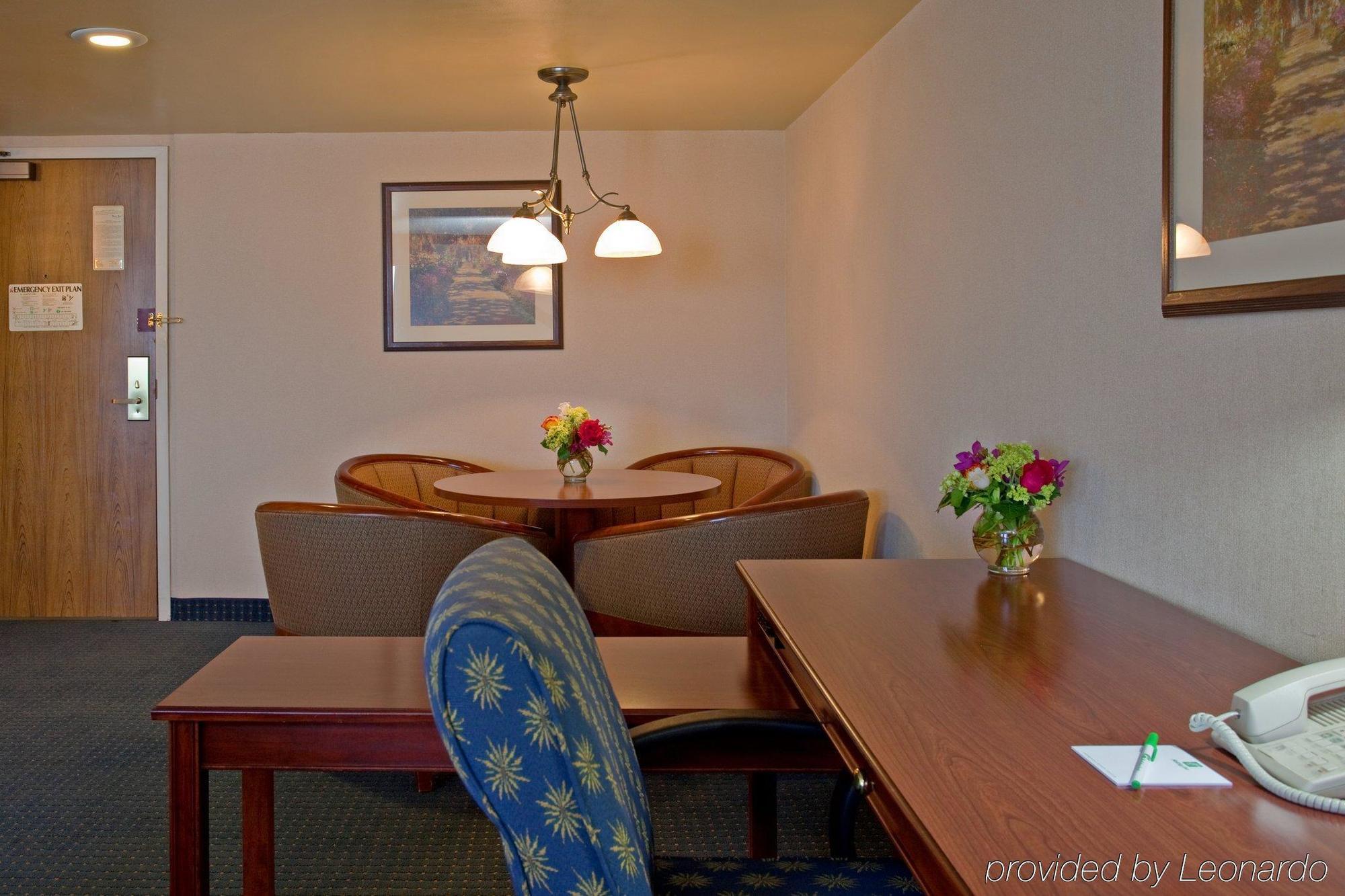 Holiday Inn La Mirada Buena Park By Ihg Chambre photo